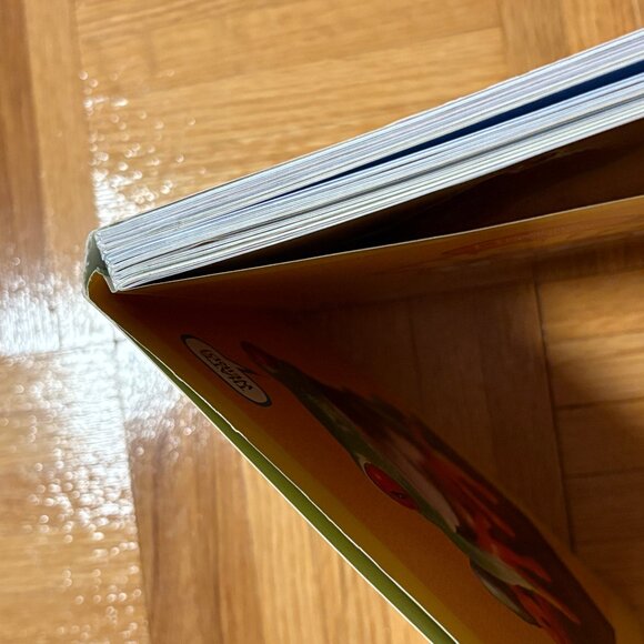 National Geographic Kids - Weird But True! Boxed Book Set - 3 books in slip case - Picture 8 of 8